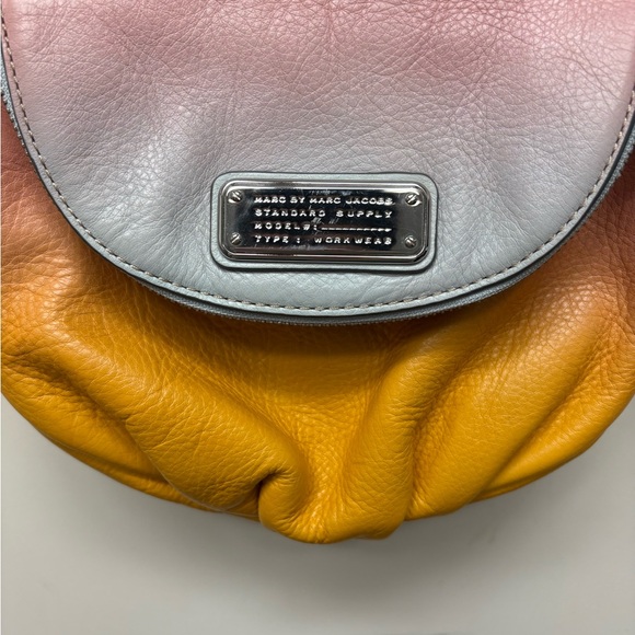 Marc by Marc Jacob’s ombré crossbody - Picture 3 of 10